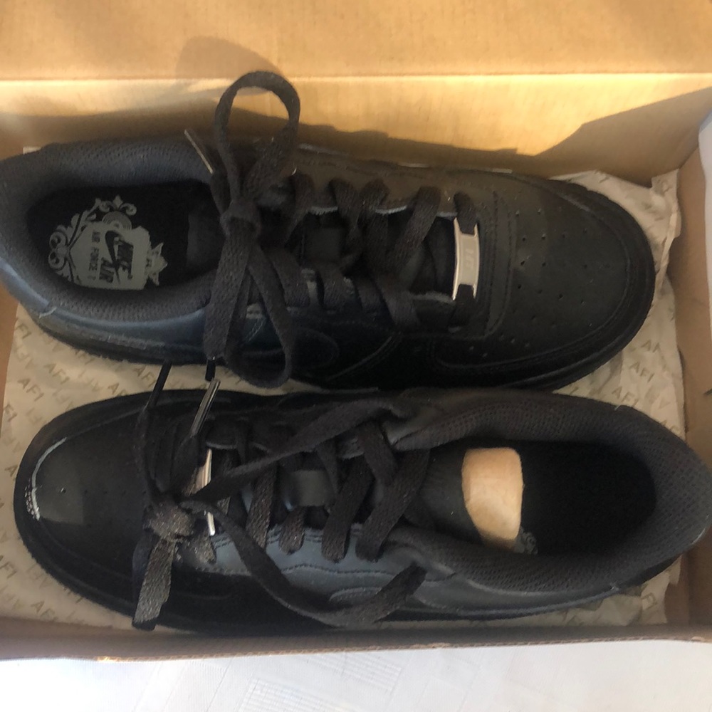 Nike Air Force One black sneakers Brand New in box !